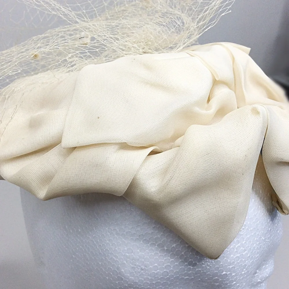 Vintage Women's Chiffon Pillbox Hat Lace Overlay Ruffled Ivory Cream 50s 60s